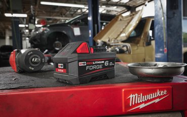 Konečně Dostupná: Milwaukee M18™ FORGE™ 6.0Ah Baterie - Výkonný Zdroj Energie Pro Vaše Nářadí